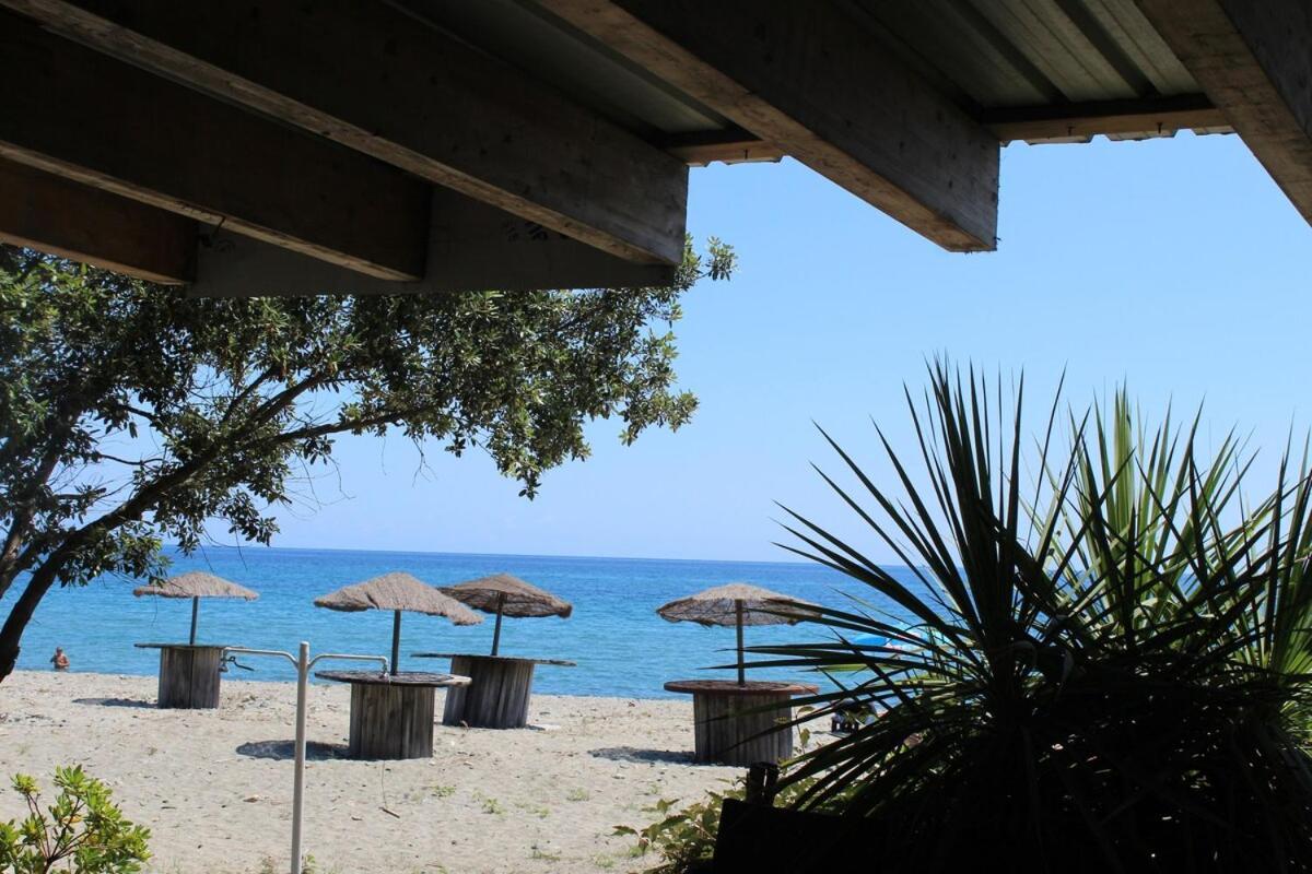 Vila Bord de mer, pieds dans l'eau, vue panoramique San-Nicolao Exteriér fotografie