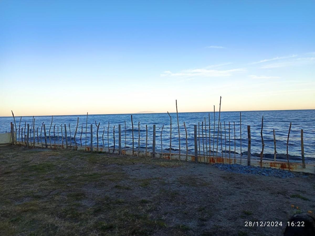 Vila Bord de mer, pieds dans l'eau, vue panoramique San-Nicolao Exteriér fotografie